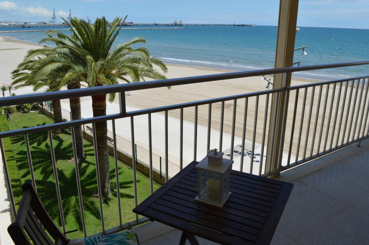 Relax Apartment La Pineda Bagian luar foto