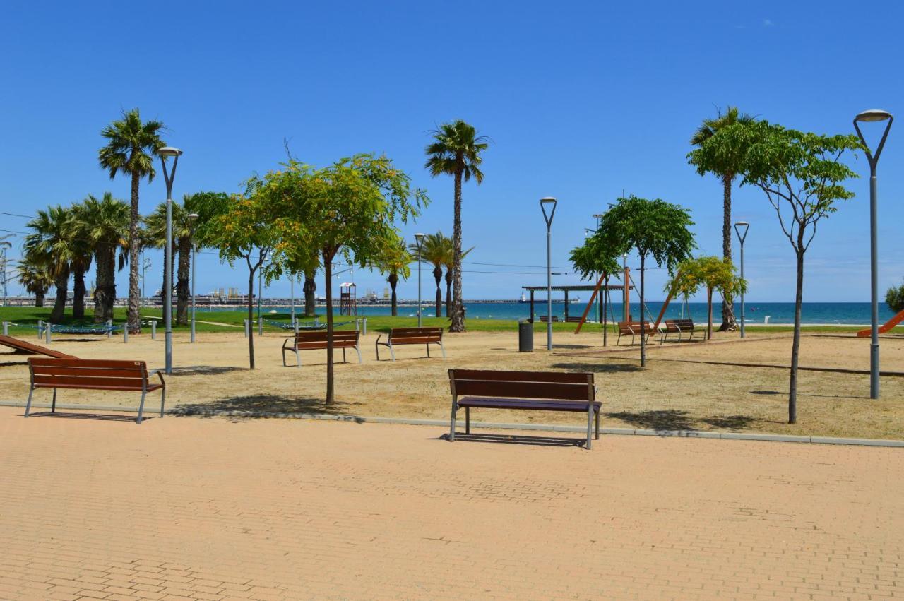 Relax Apartment La Pineda Bagian luar foto
