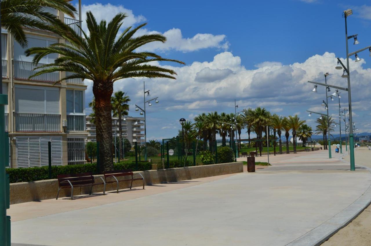 Relax Apartment La Pineda Bagian luar foto