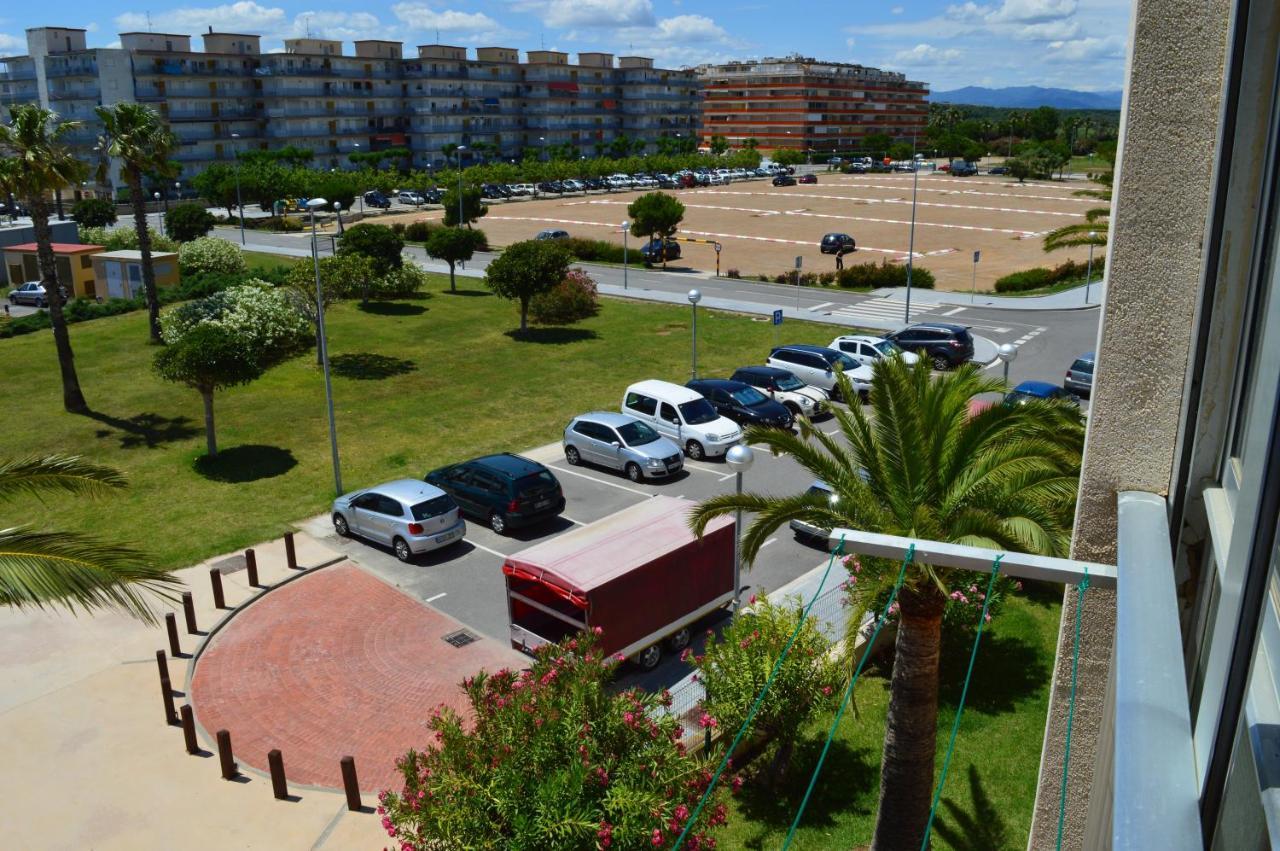 Relax Apartment La Pineda Bagian luar foto