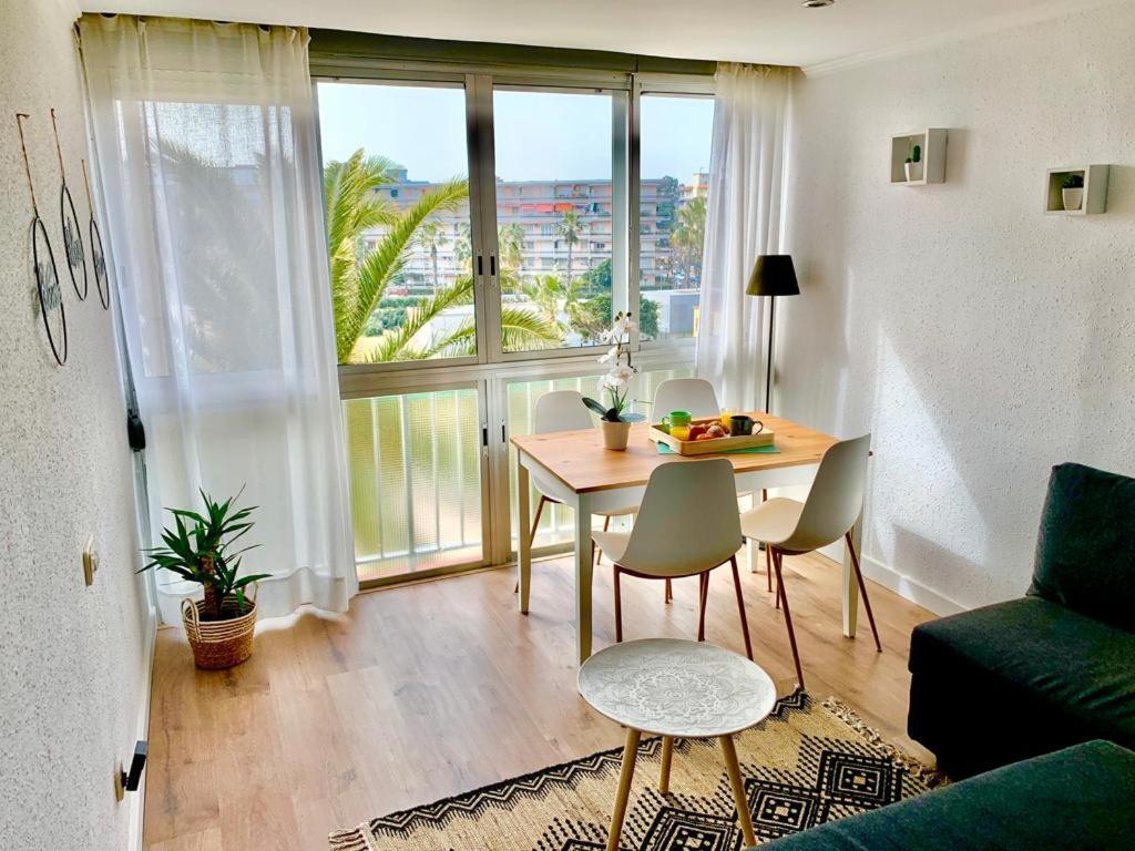 Relax Apartment La Pineda Bagian luar foto