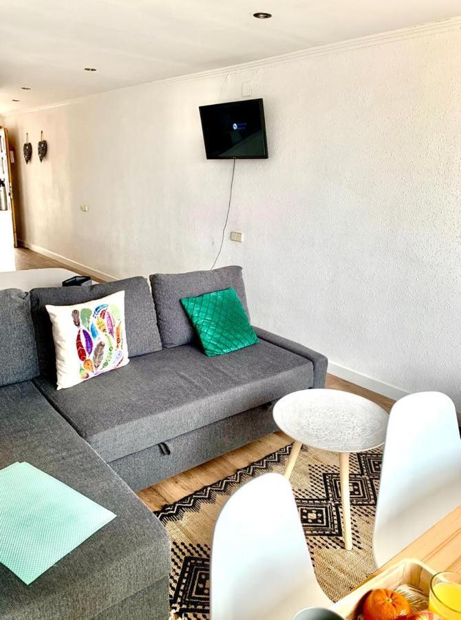 Relax Apartment La Pineda Bagian luar foto